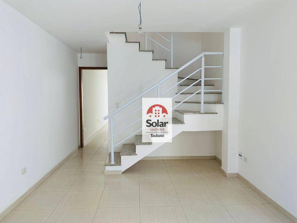 Casa à venda com 3 quartos, 123m² - Foto 2