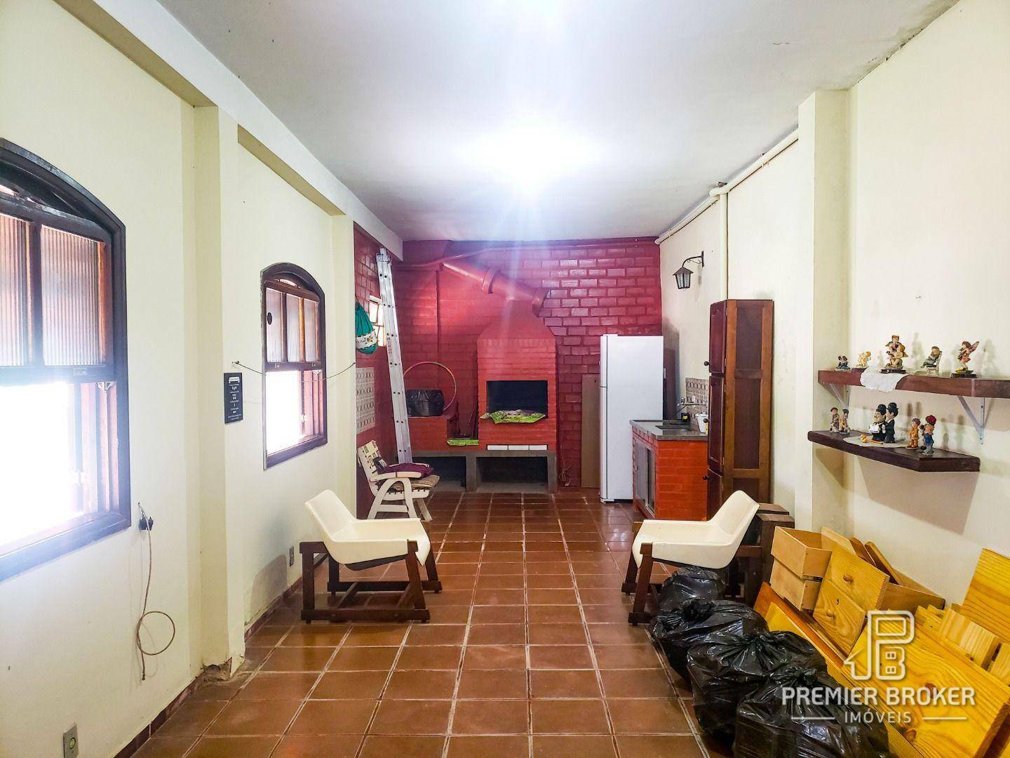 Casa à venda com 3 quartos, 140m² - Foto 4