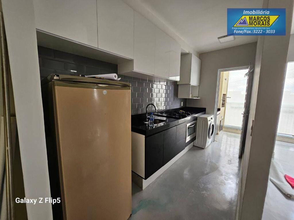 Apartamento à venda com 2 quartos, 65m² - Foto 2