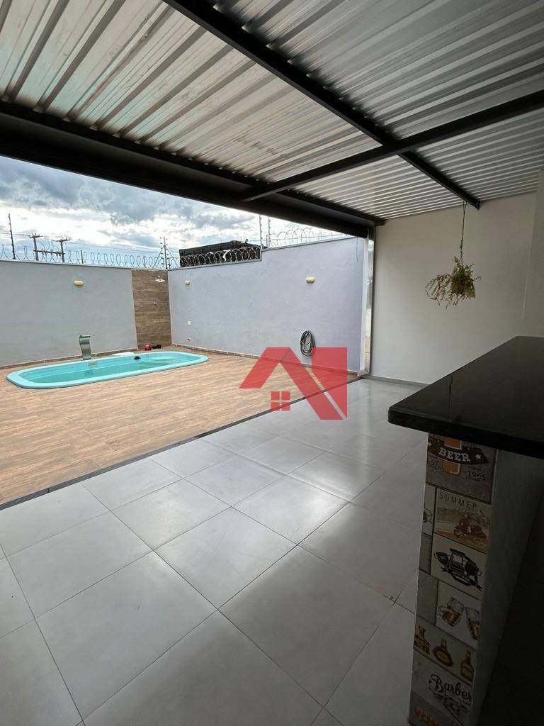 Casa à venda com 3 quartos, 120m² - Foto 17