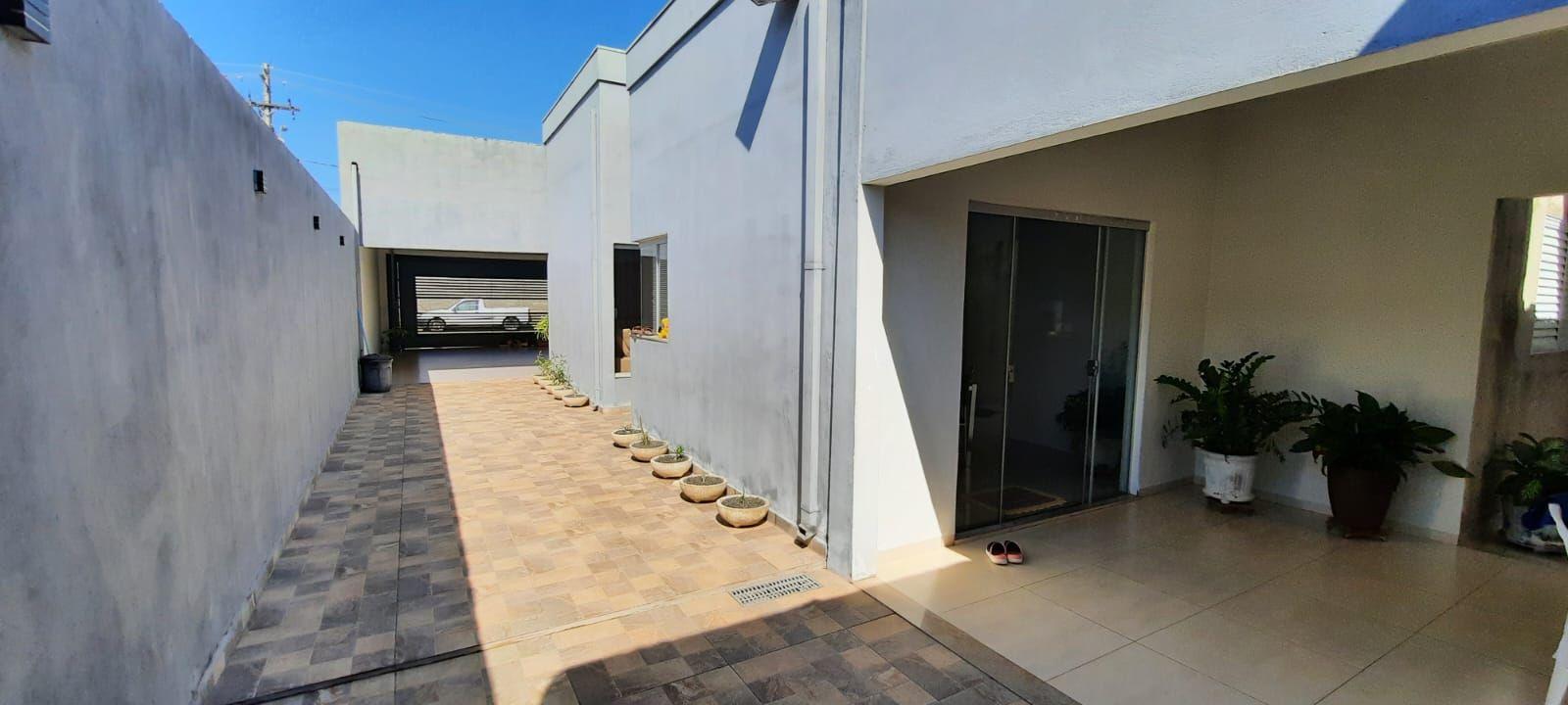 Casa à venda com 2 quartos, 180m² - Foto 35