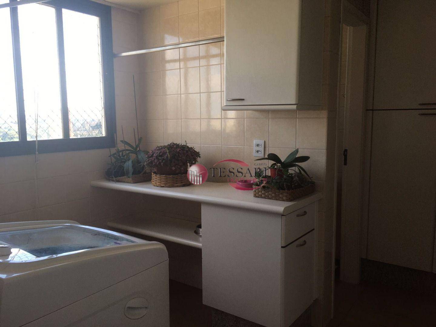 Apartamento à venda e aluguel com 3 quartos, 145m² - Foto 25