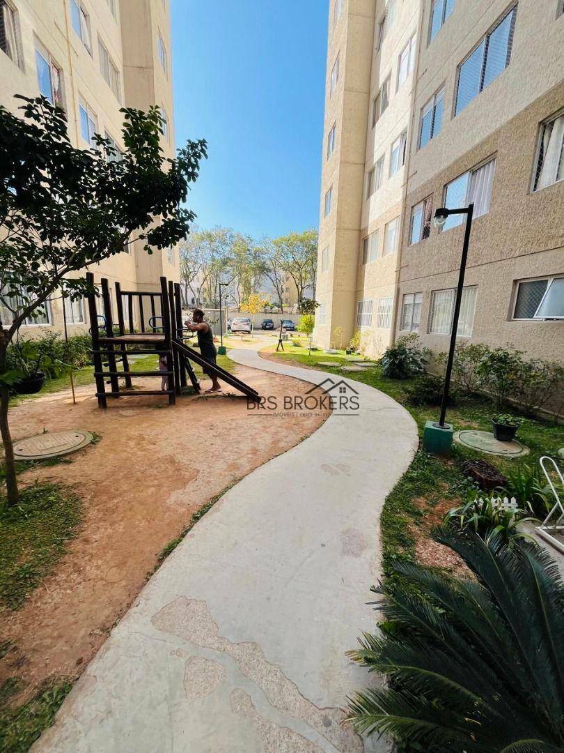 Apartamento à venda com 2 quartos, 44m² - Foto 16