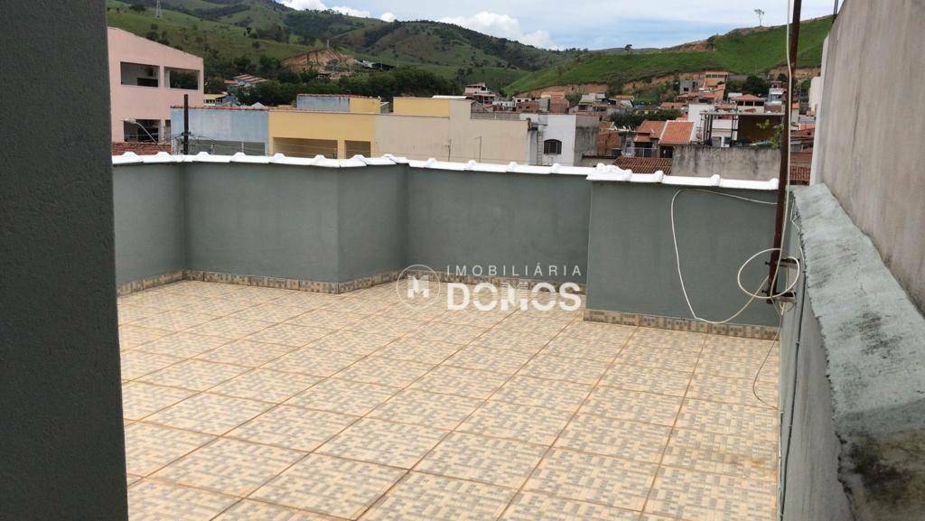 Casa à venda com 3 quartos, 210m² - Foto 18