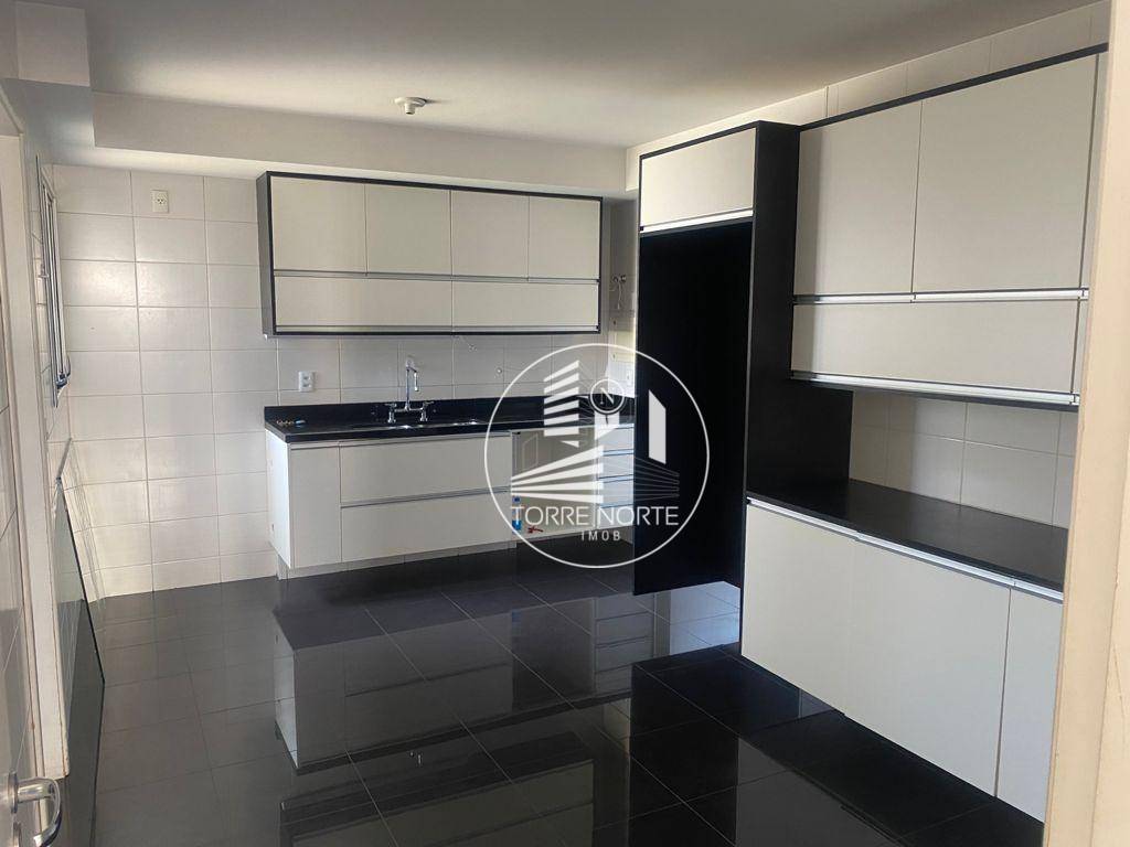 Apartamento à venda com 3 quartos, 176m² - Foto 12