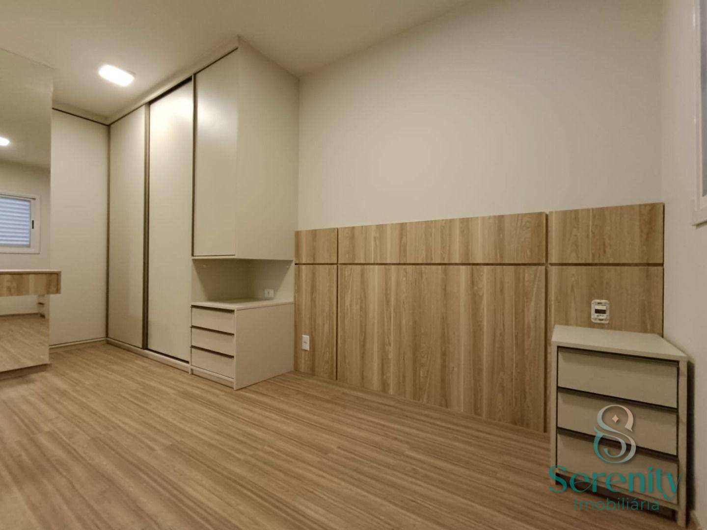 Apartamento para alugar com 2 quartos, 64m² - Foto 17