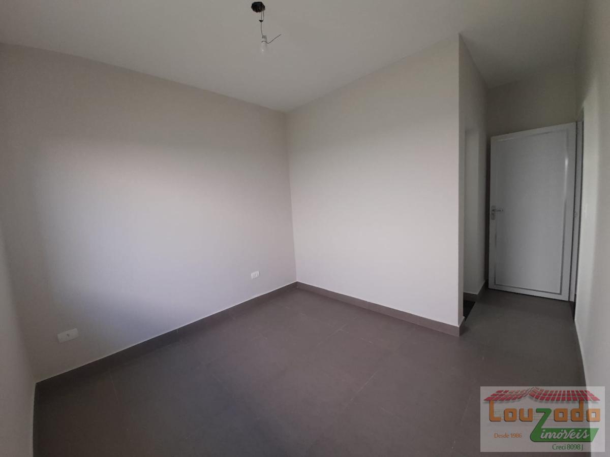 Casa à venda com 3 quartos, 250m² - Foto 14