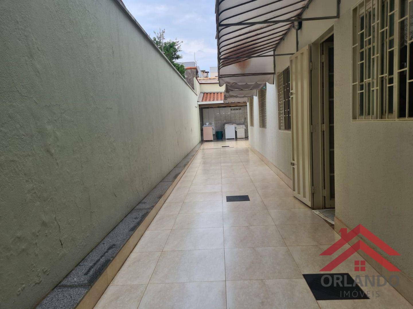 Casa à venda com 3 quartos, 210m² - Foto 17