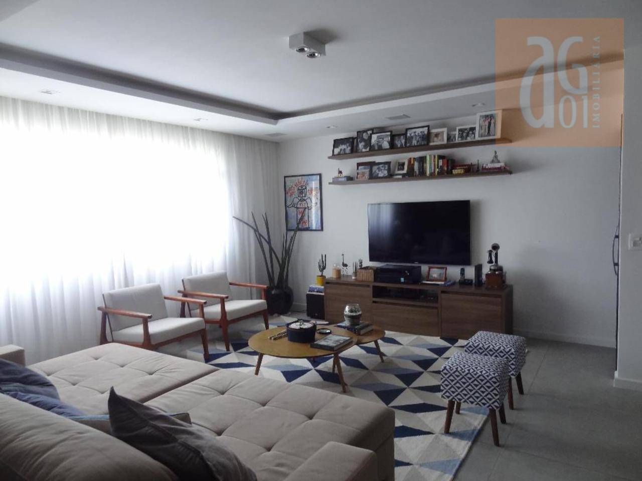 Apartamento à venda com 2 quartos, 158m² - Foto 2