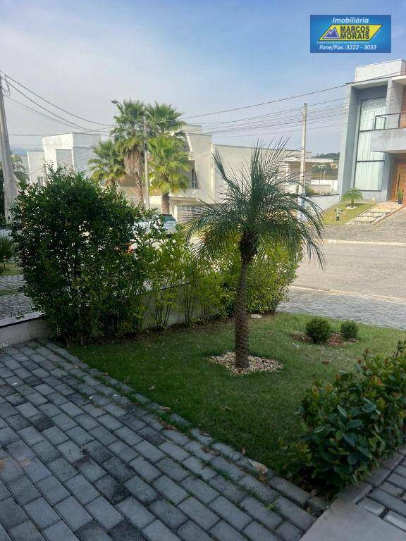 Casa de Condomínio à venda e aluguel com 3 quartos, 250m² - Foto 4