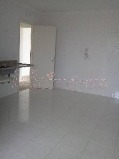 Apartamento à venda com 3 quartos, 232m² - Foto 11