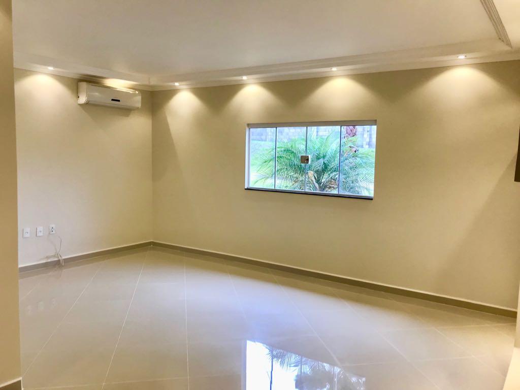 Casa de Condomínio à venda com 4 quartos, 500m² - Foto 3