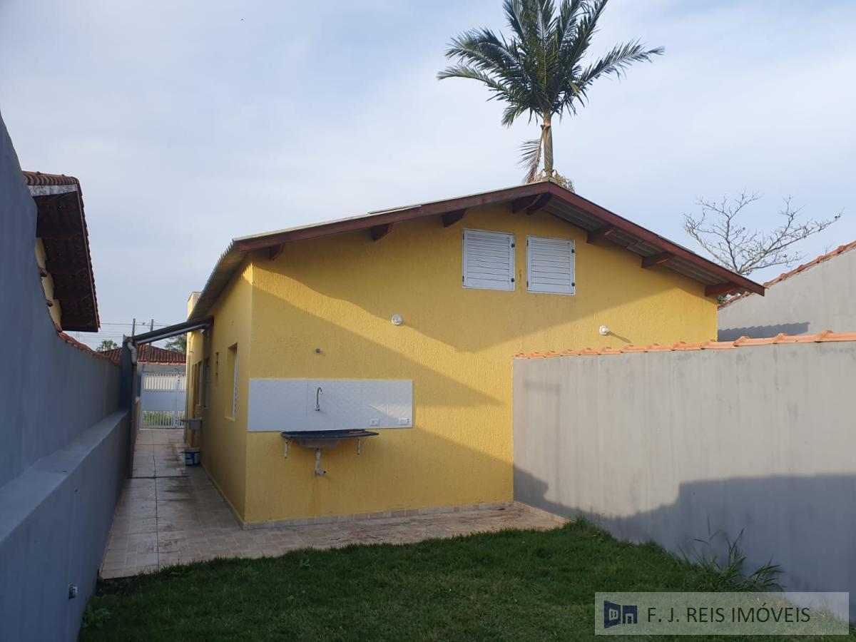 Casa à venda com 2 quartos, 160m² - Foto 9