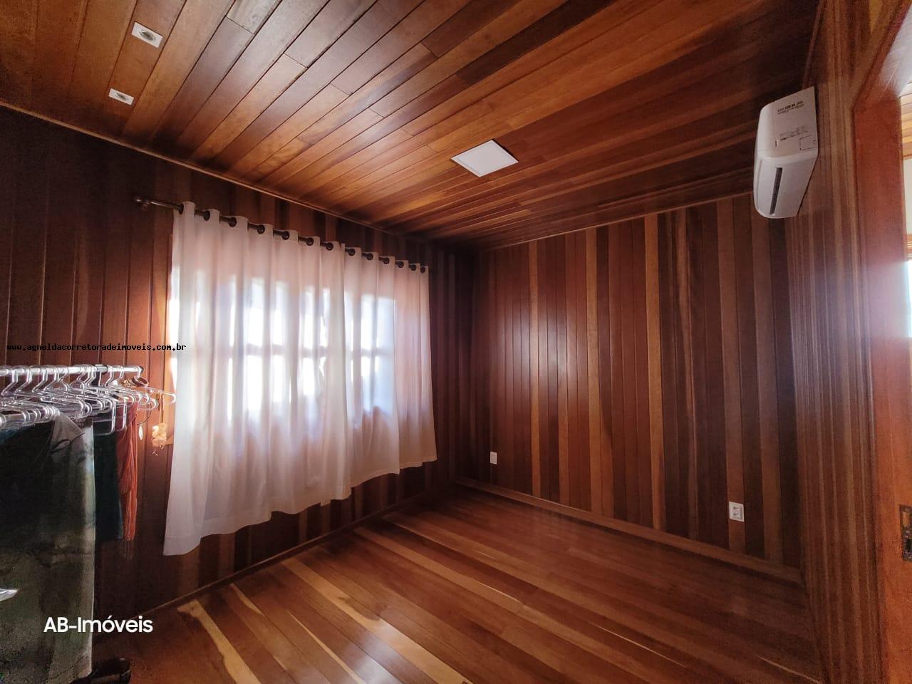 Casa de Condomínio à venda com 3 quartos, 199m² - Foto 17