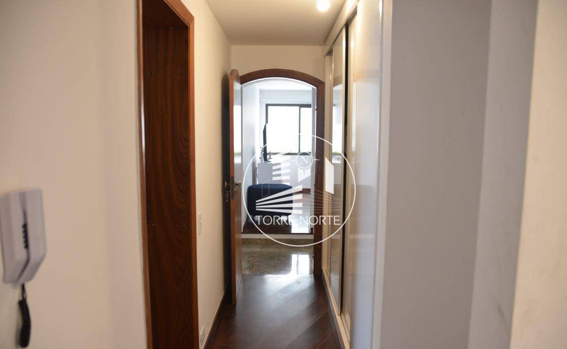 Apartamento à venda com 4 quartos, 191m² - Foto 9