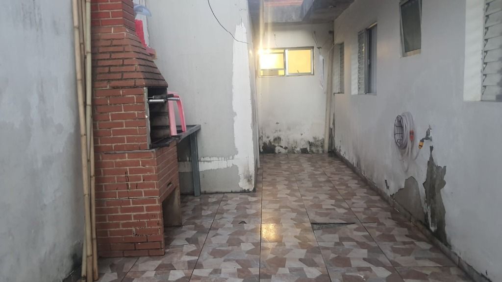 Casa à venda com 3 quartos, 186m² - Foto 15