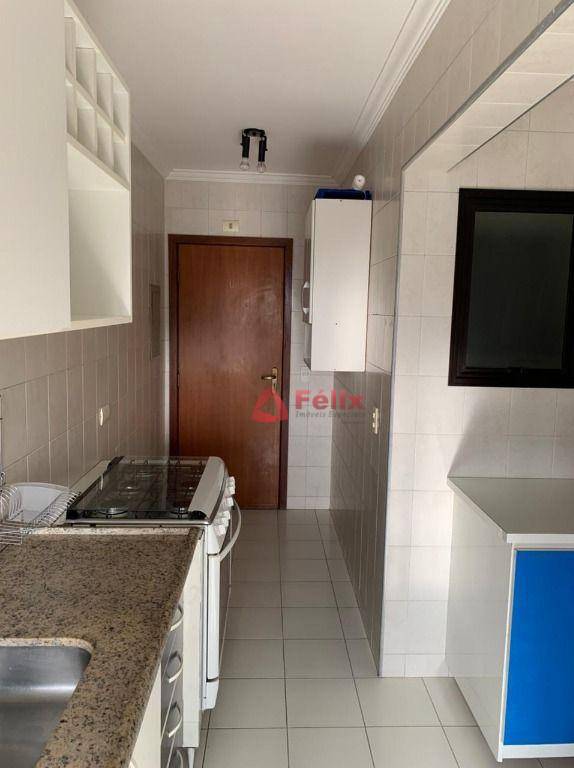 Apartamento à venda com 3 quartos, 120m² - Foto 2