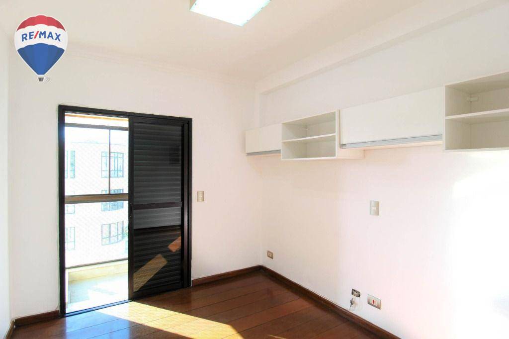 Apartamento à venda com 4 quartos, 160m² - Foto 18