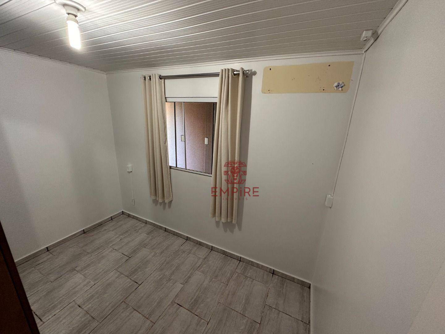 Casa à venda com 3 quartos, 60m² - Foto 12