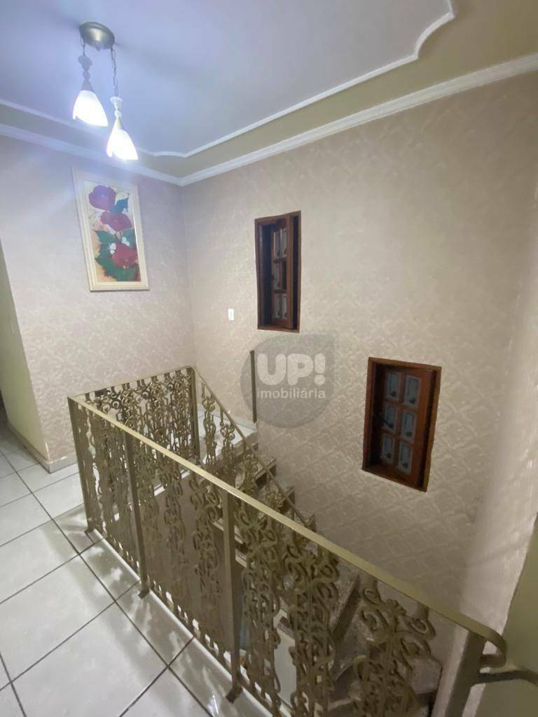 Casa à venda com 3 quartos, 150m² - Foto 3