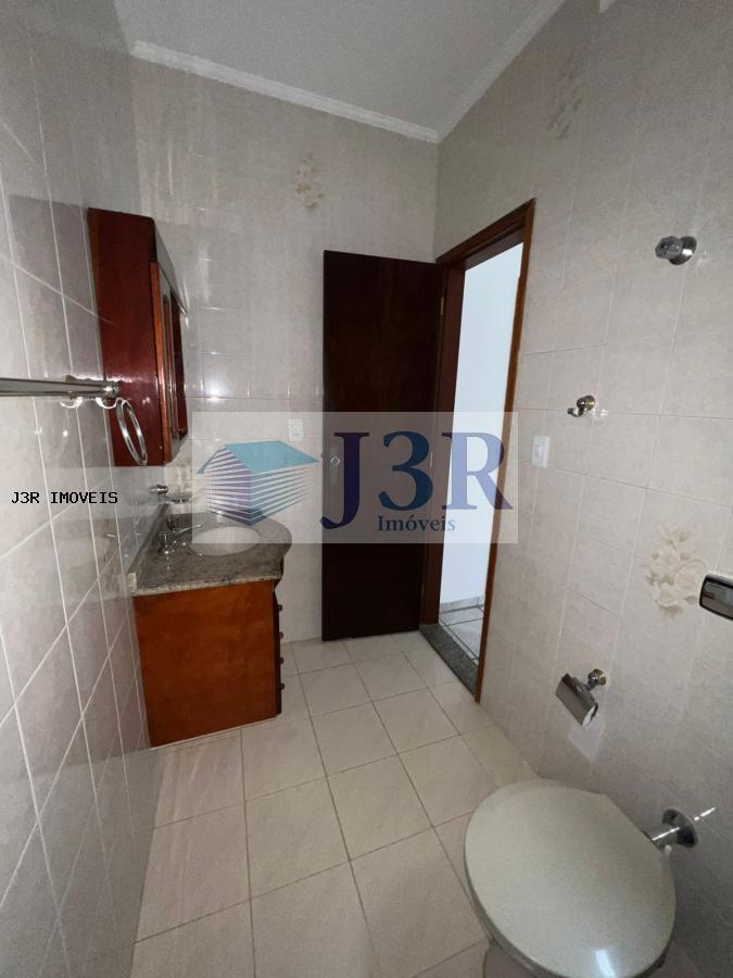 Apartamento para alugar com 2 quartos, 78m² - Foto 13