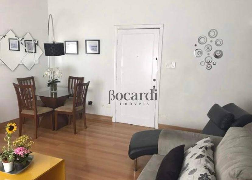 Apartamento à venda com 3 quartos, 110m² - Foto 2