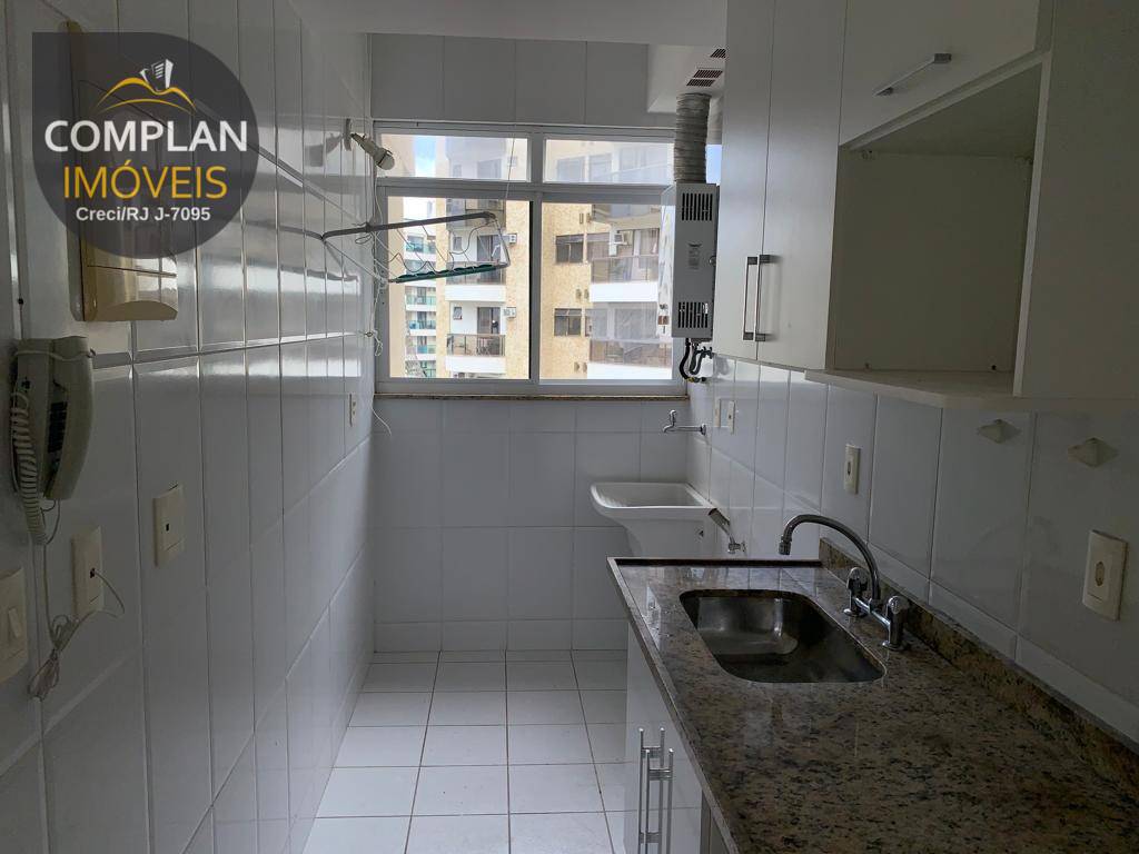 Apartamento para alugar com 2 quartos, 67m² - Foto 12