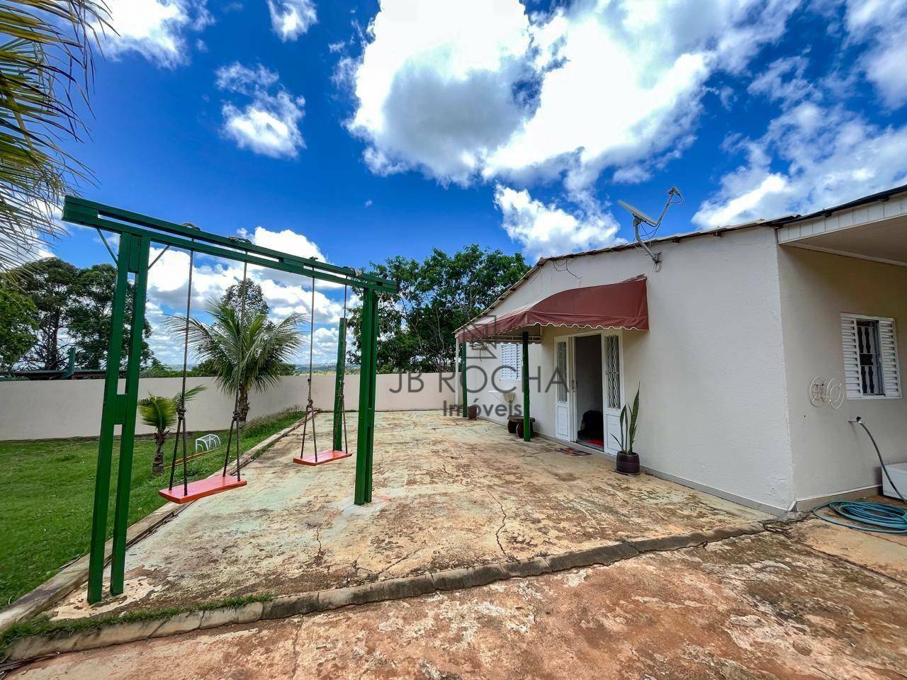 Casa de Condomínio para alugar com 2 quartos, 176m² - Foto 3