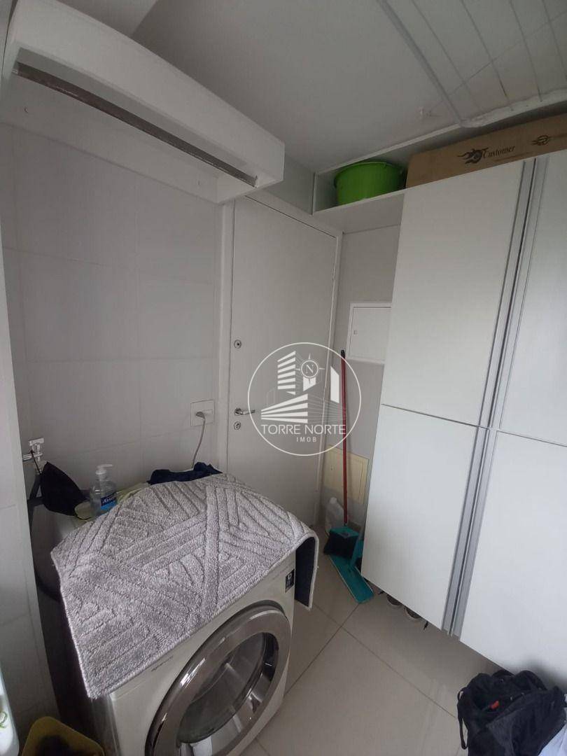 Apartamento à venda com 2 quartos, 79m² - Foto 24