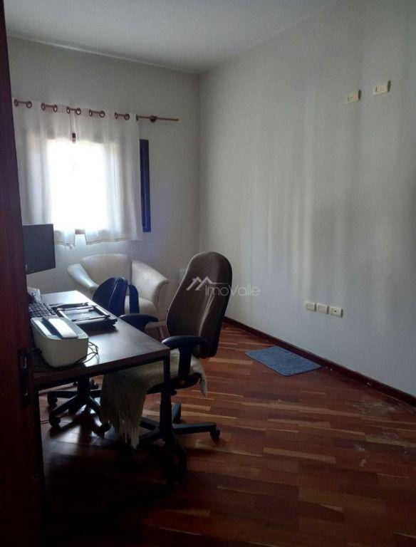 Sobrado à venda com 4 quartos, 300M2 - Foto 4