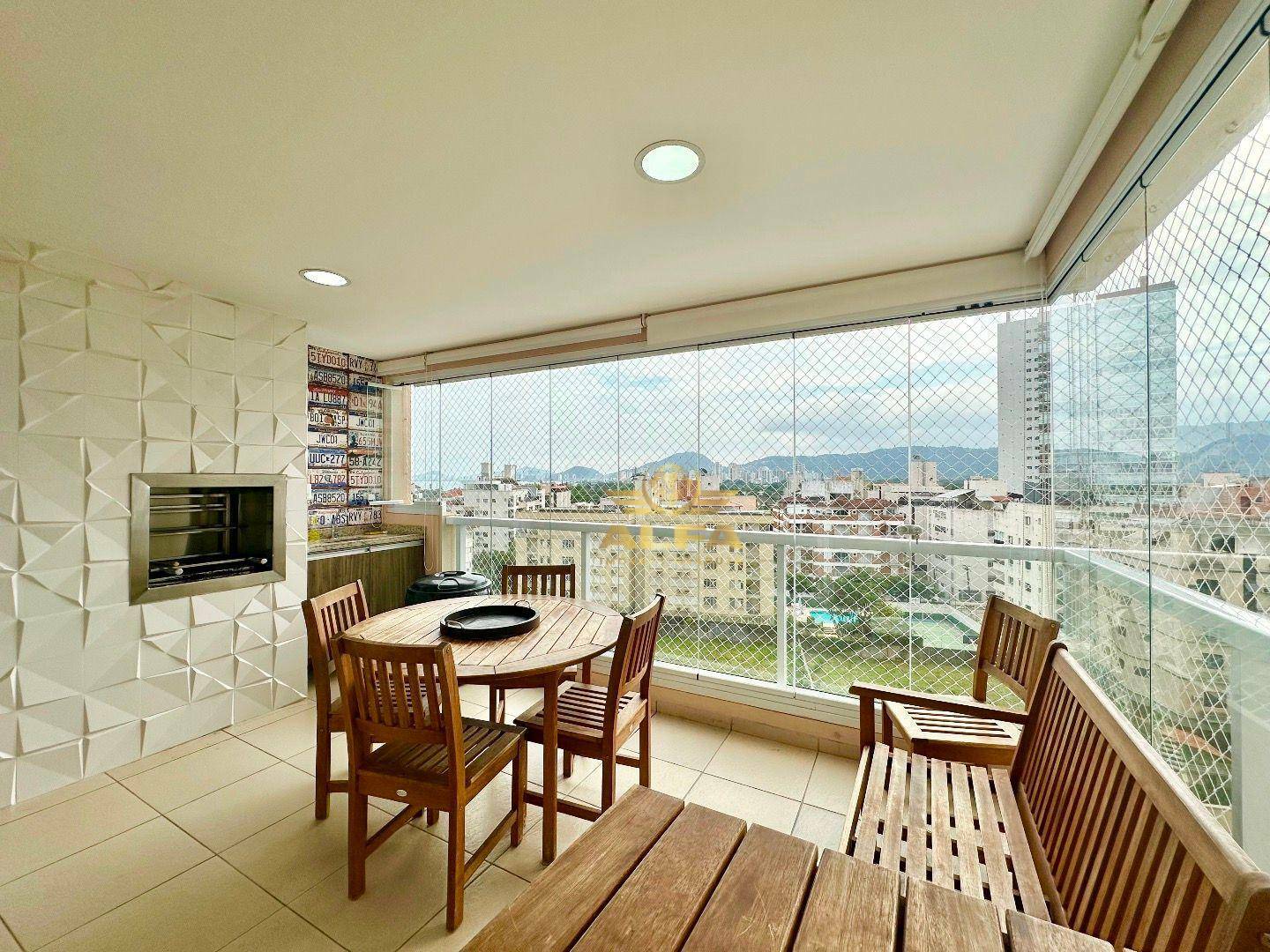 Apartamento à venda com 2 quartos, 72m² - Foto 4