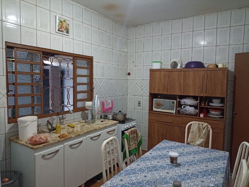 Casa à venda com 2 quartos, 183m² - Foto 13