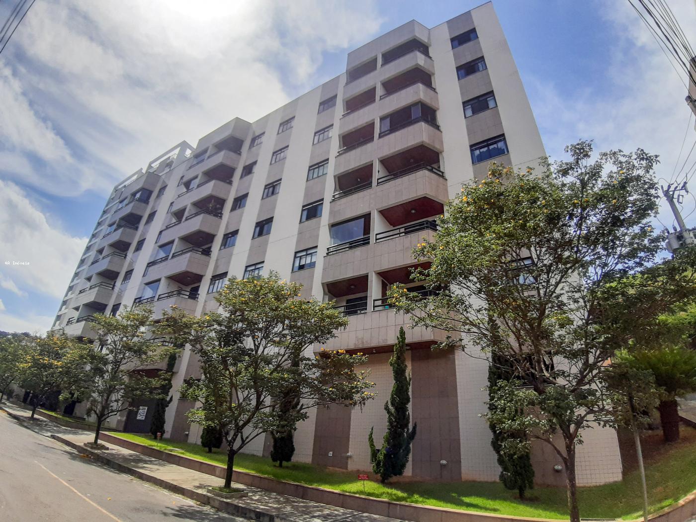 Apartamento à venda com 3 quartos, 90m² - Foto 1