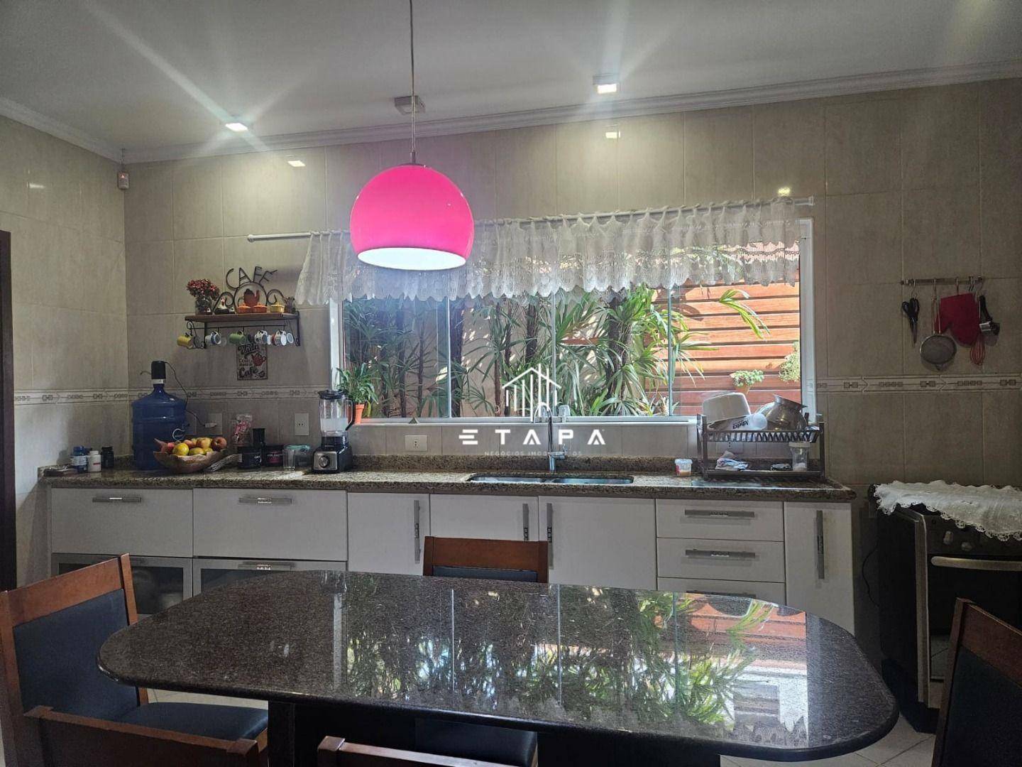 Casa à venda com 4 quartos, 330m² - Foto 27