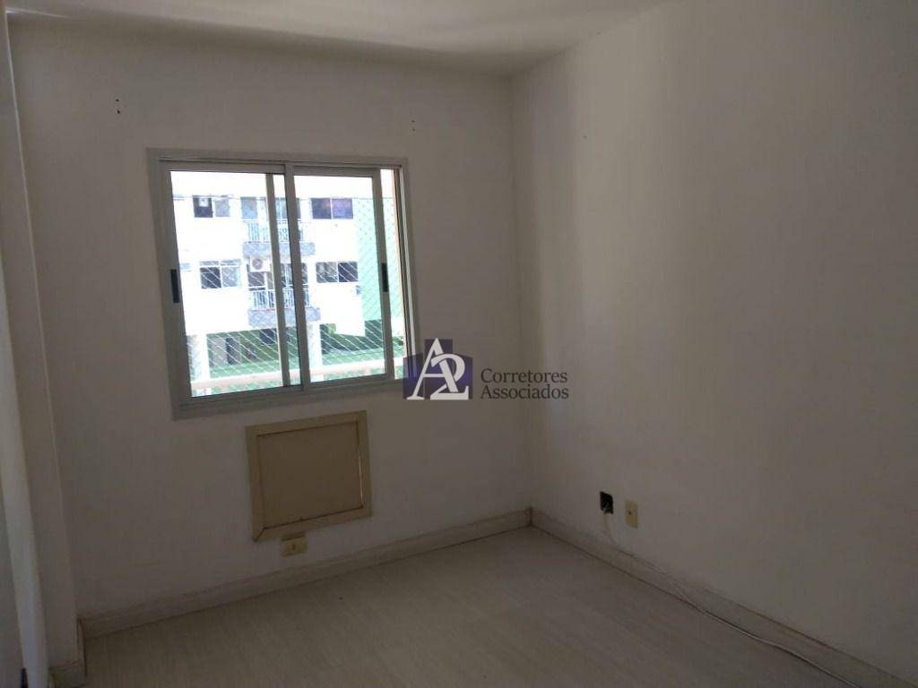 Apartamento à venda com 2 quartos, 70m² - Foto 10