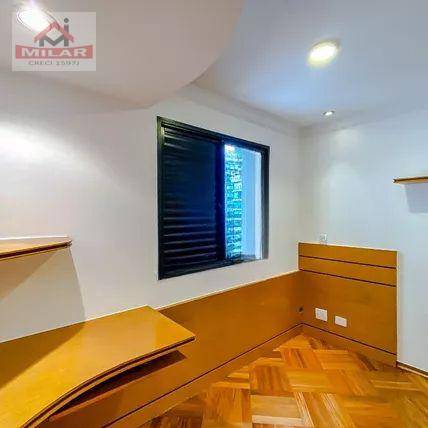 Apartamento para alugar com 3 quartos, 105m² - Foto 6