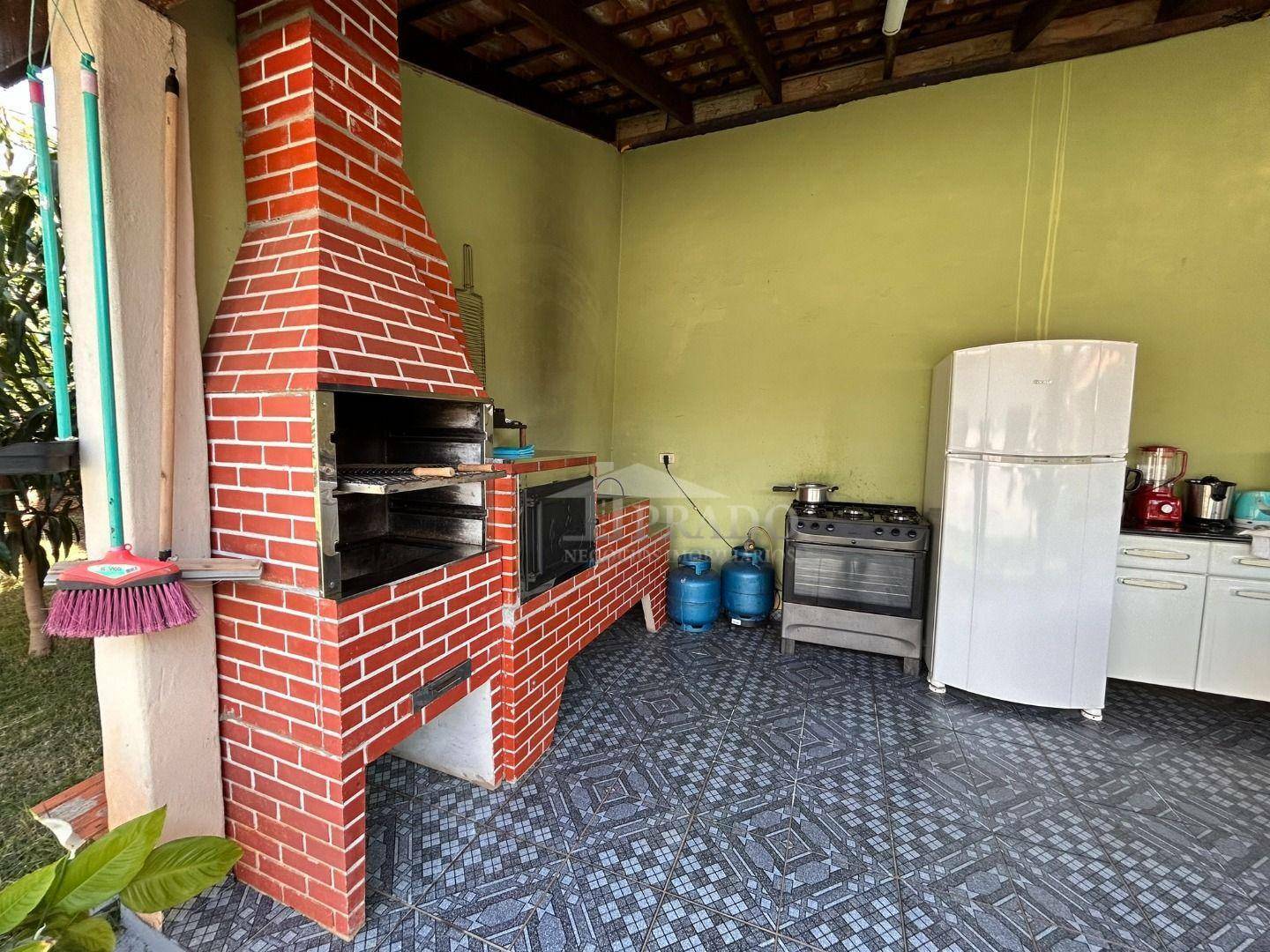 Casa à venda com 3 quartos, 200m² - Foto 24