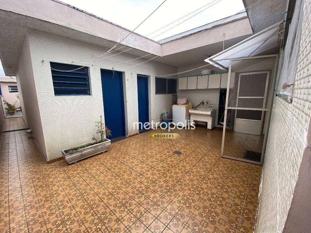 Casa à venda e aluguel com 3 quartos, 282m² - Foto 13