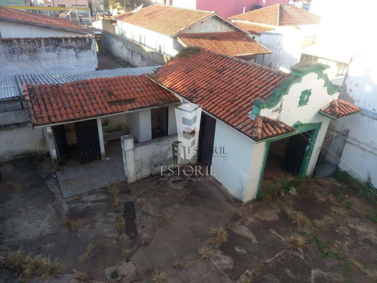 Sobrado à venda com 2 quartos, 215m² - Foto 4