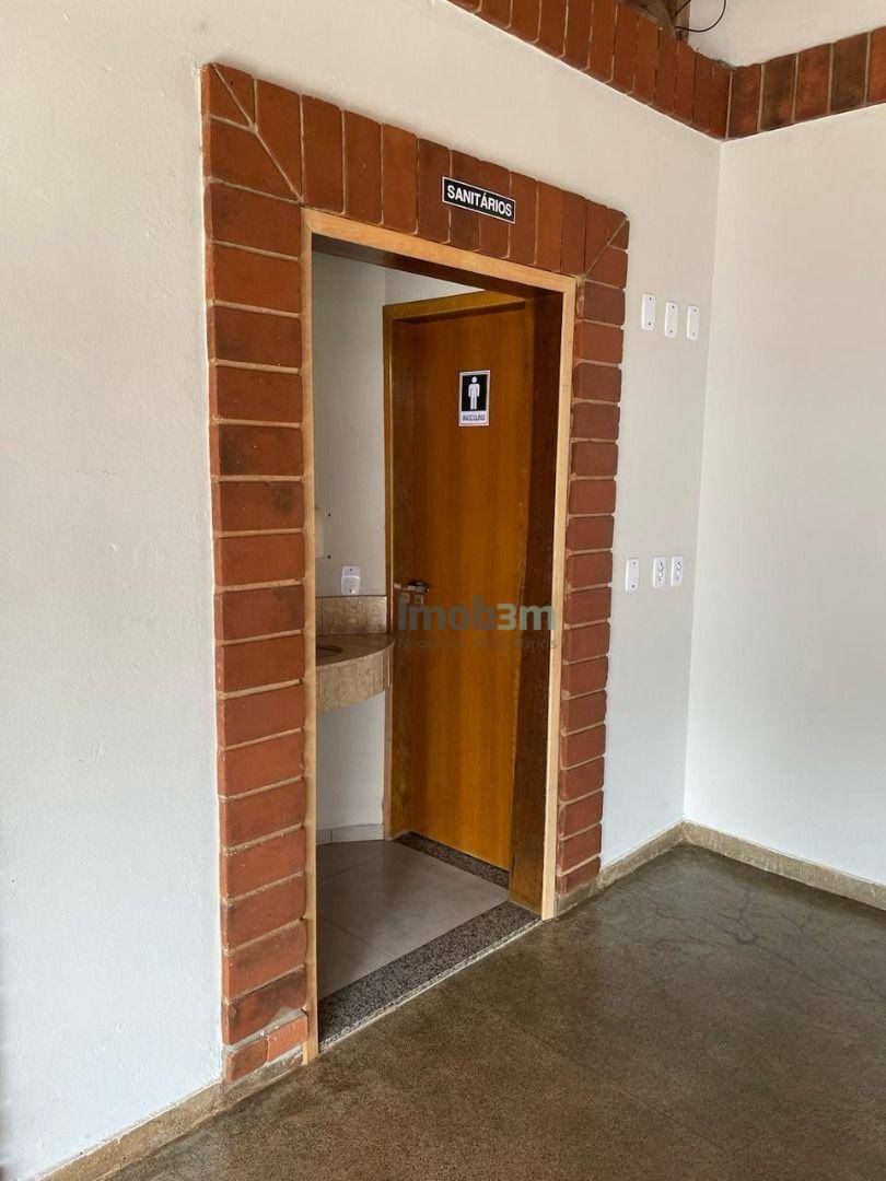 Chácara à venda e aluguel com 8 quartos, 518m² - Foto 12