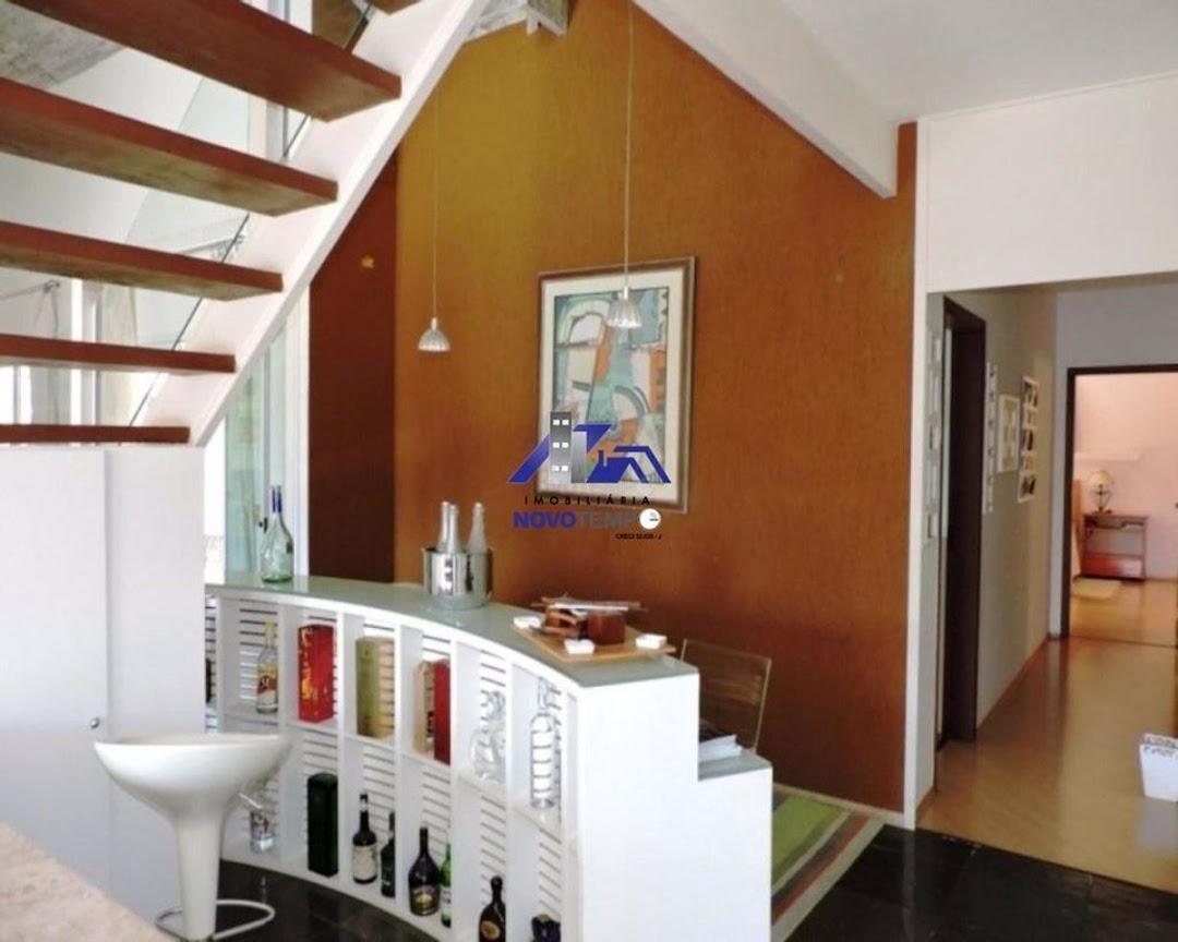 Casa à venda com 3 quartos, 400m² - Foto 2