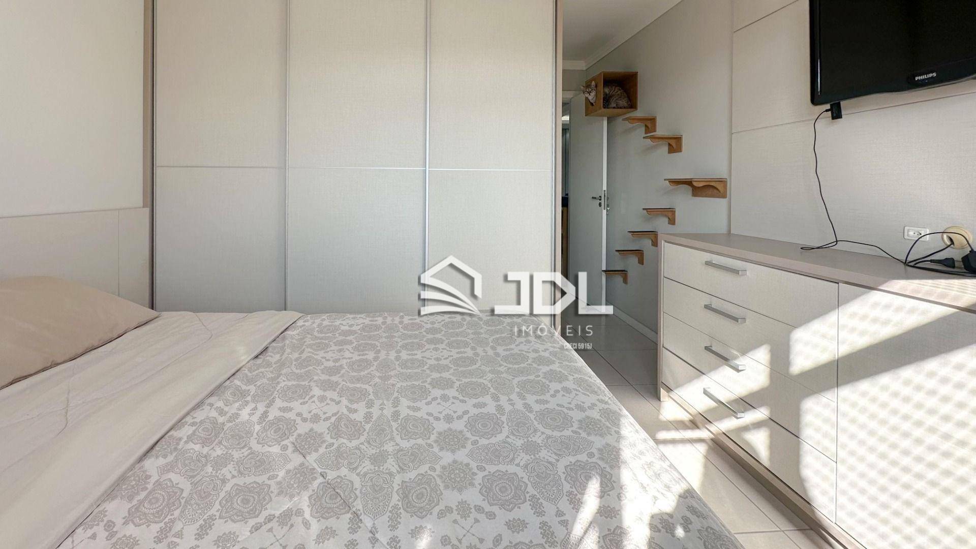 Apartamento à venda com 2 quartos, 61m² - Foto 7