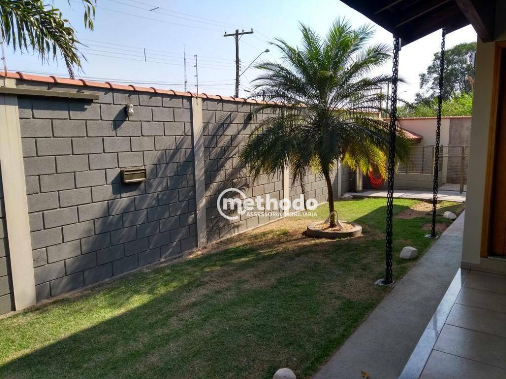 Casa à venda com 3 quartos, 235m² - Foto 3