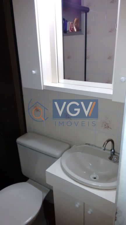 Apartamento à venda com 2 quartos, 42m² - Foto 15