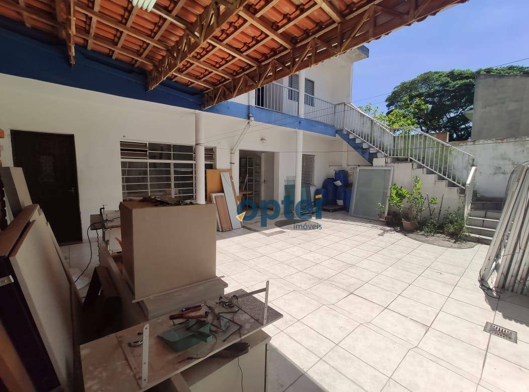 Casa à venda e aluguel com 9 quartos, 270m² - Foto 22