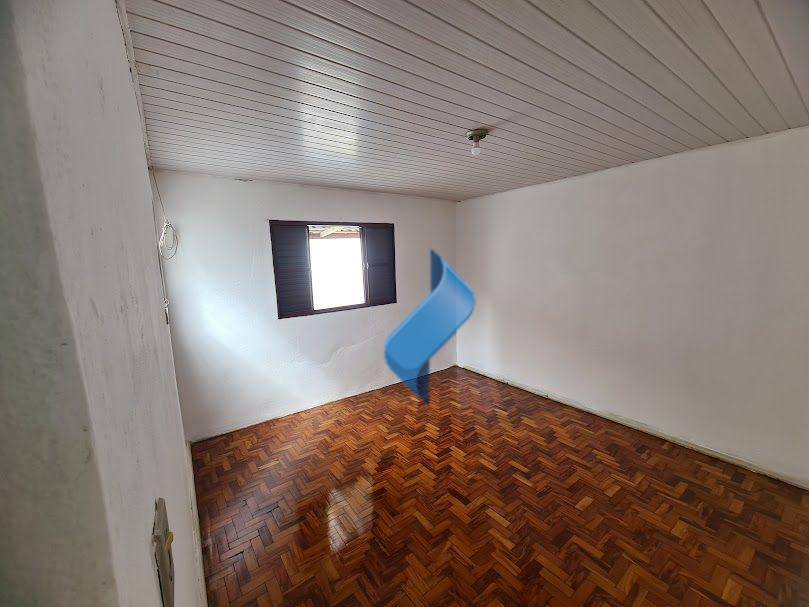 Casa para alugar com 2 quartos, 60m² - Foto 18