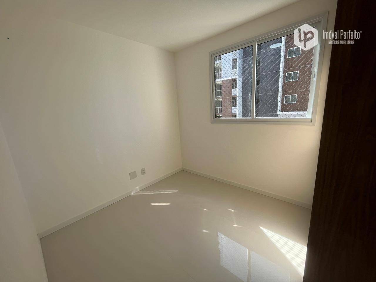 Apartamento para alugar com 2 quartos, 57m² - Foto 4