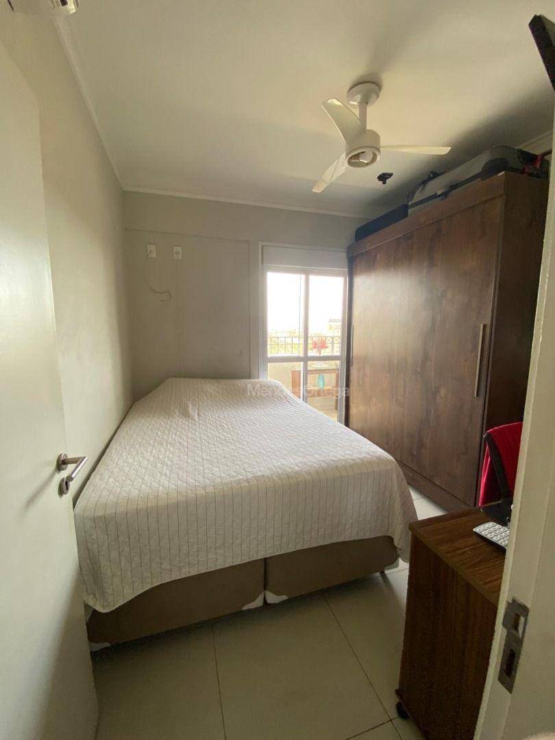 Apartamento à venda com 3 quartos, 105m² - Foto 4