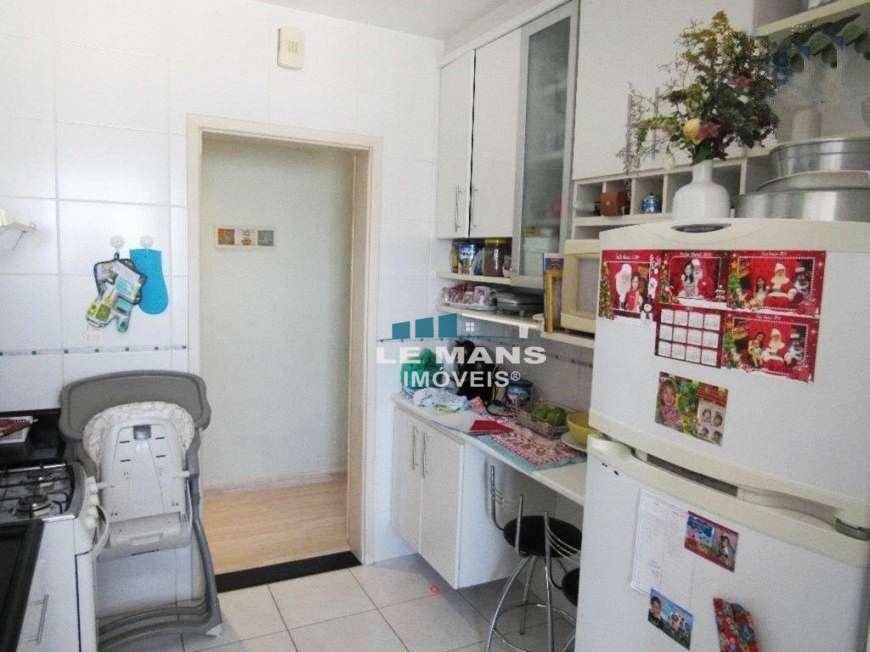 Apartamento à venda com 3 quartos, 73m² - Foto 7