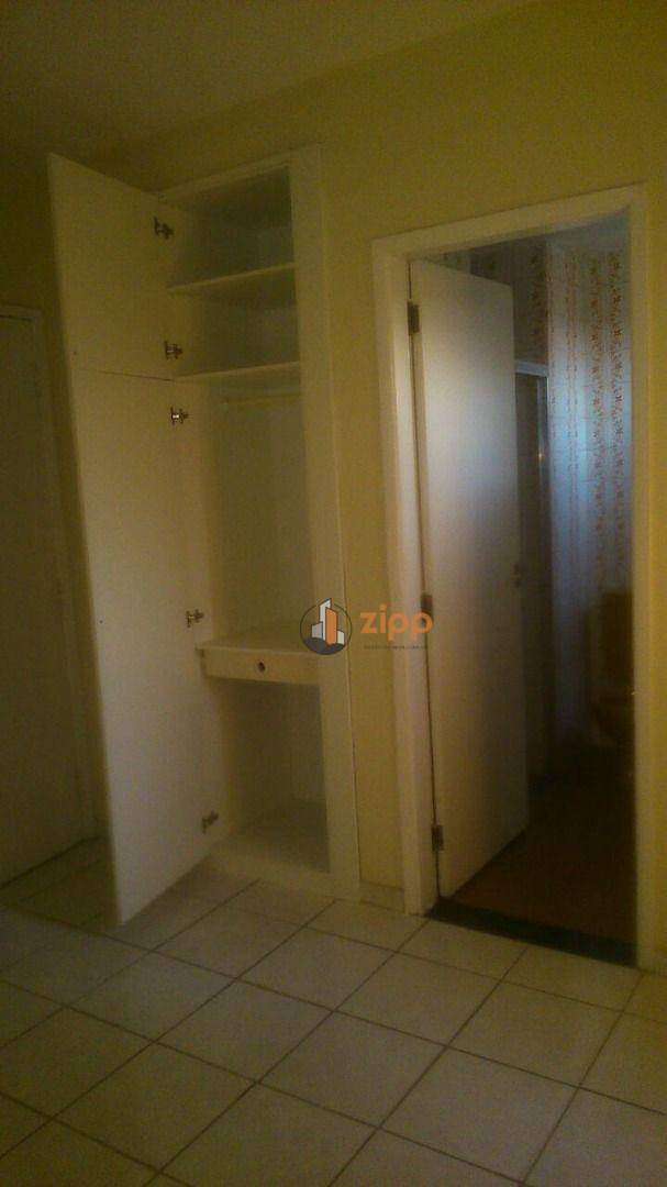 Apartamento à venda com 2 quartos, 72m² - Foto 3